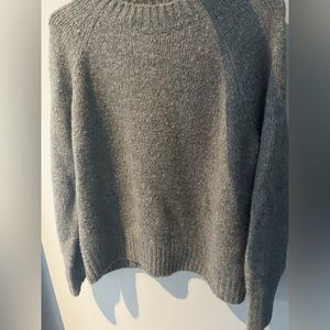 Old Navy Gray Sweater